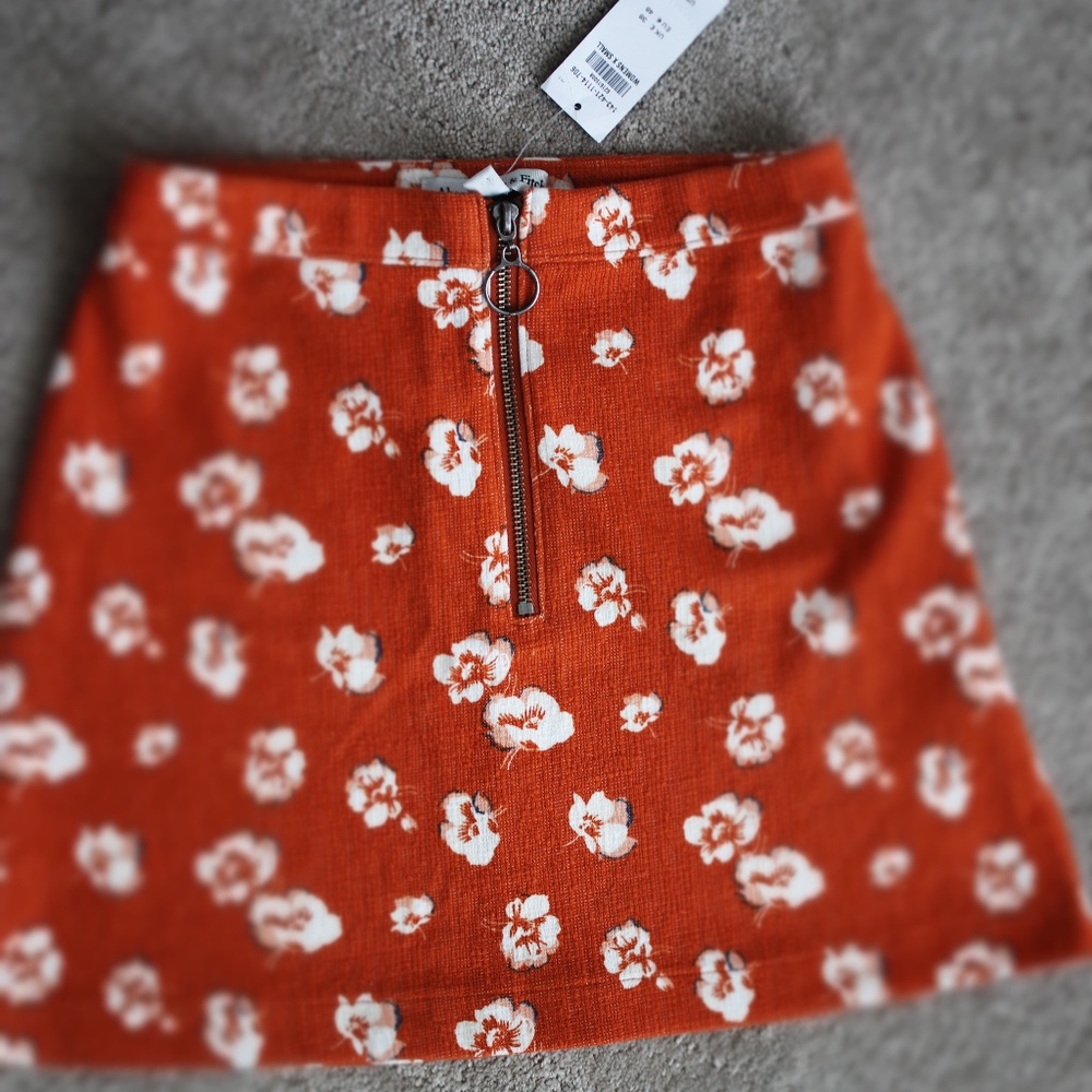 NEW Abercombie Orange Floral Skirt XS